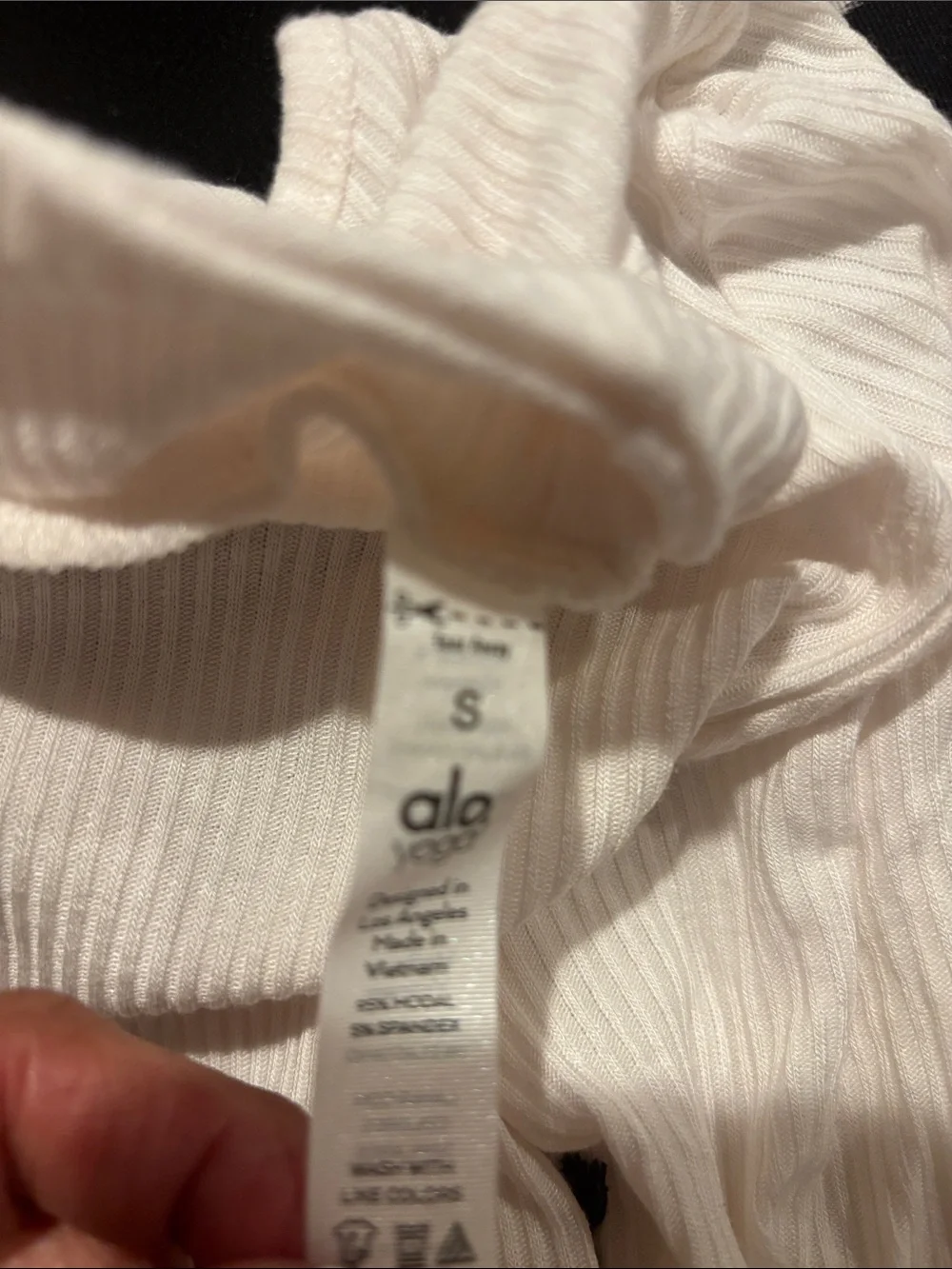 ALO Yoga Ivory Ribbed crop premier long sleeve Mock Neck Top - Picture 5 of 5